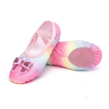 Яркие танцевальные туфли с градиентом цвета радуги, мягкая подошва, обувь для занятий кошачьими когтями, детские танцы без шнуровки
